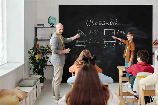 初二美国留学最佳学校